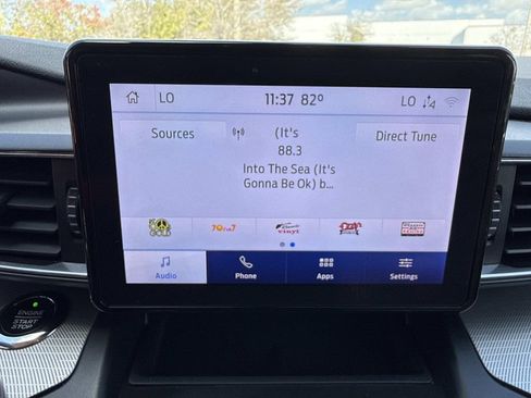 Used 2020 Ford Explorer XLT w/ Equipment Group 202A image 29