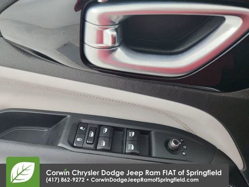 Certified 2024 Jeep Compass Limited image 21