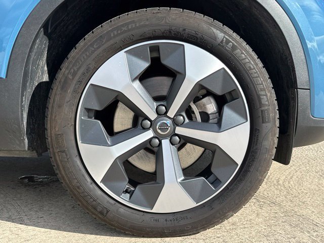 Certified 2024 Volvo XC40 B5 Core AWD/4WD image 11