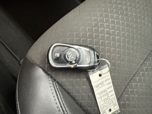 Used 2020 Buick Encore Preferred FWD image 27