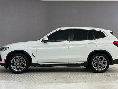Used 2023 BMW X3 sDrive30i w/ Premium Package RWD image 2