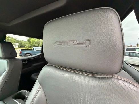 Used 2024 GMC Sierra 1500 AT4 w/ Technology Package AWD/4WD image 18
