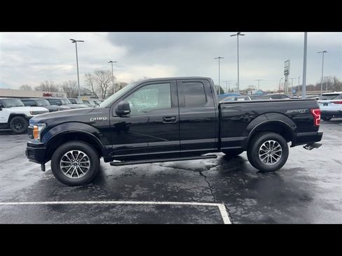Used 2018 Ford F150 XLT w/ Equipment Group 302A Luxury AWD/4WD image 5