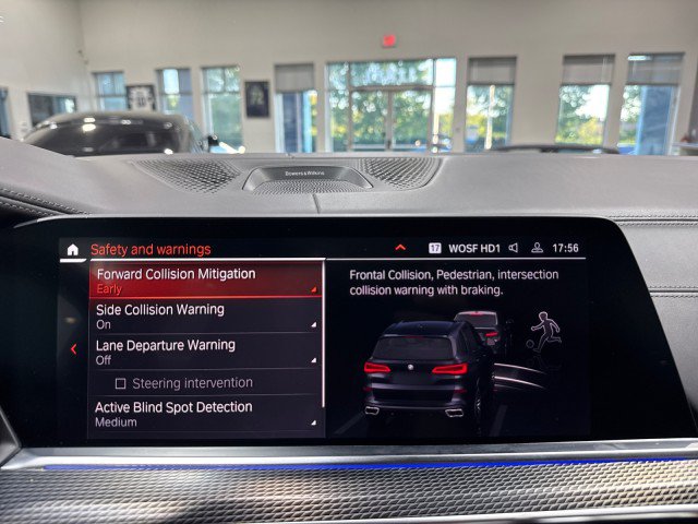 Used 2019 BMW X5 xDrive50i w/ M Sport Package AWD/4WD image 67