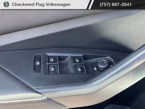 Used 2025 Volkswagen Jetta Sport image 15