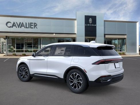 New 2026 Lincoln Nautilus Premier image 4