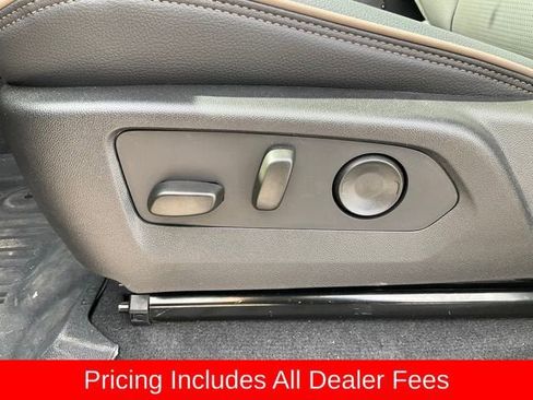 New 2026 GMC Canyon Denali AWD/4WD image 3