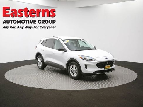 Used 2022 Ford Escape SE image 48