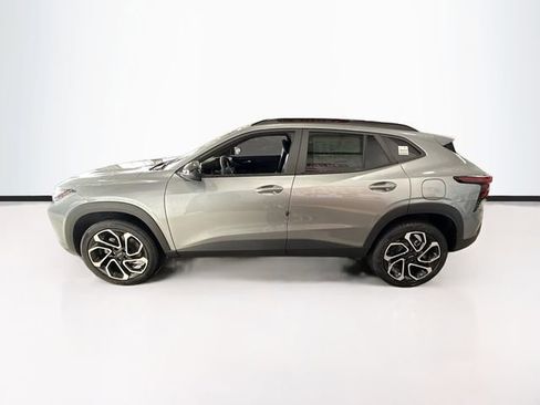 New 2026 Chevrolet Trax RS w/ Driver Confidence Package image 9