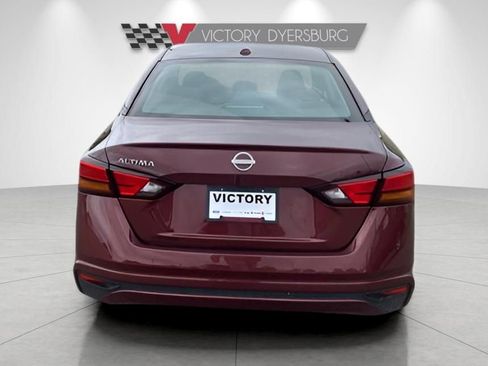 Used 2025 Nissan Altima 2.5 SV FWD image 7