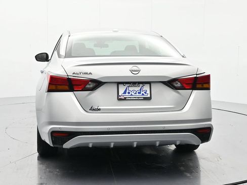 Certified 2025 Nissan Altima 2.5 SV FWD image 6