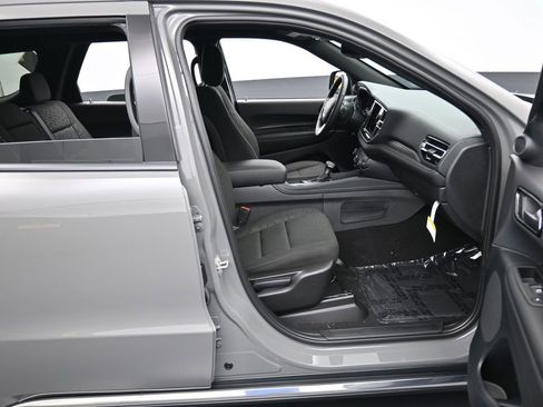 Used 2024 Dodge Durango SXT w/ 3rd Row Seating Group image 16