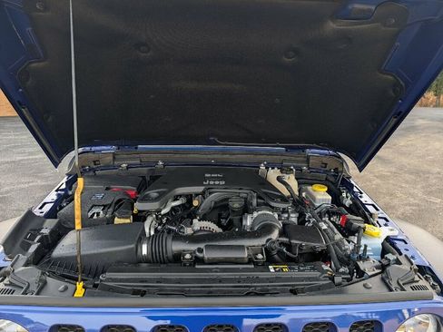 Used 2018 Jeep Wrangler Sport image 33