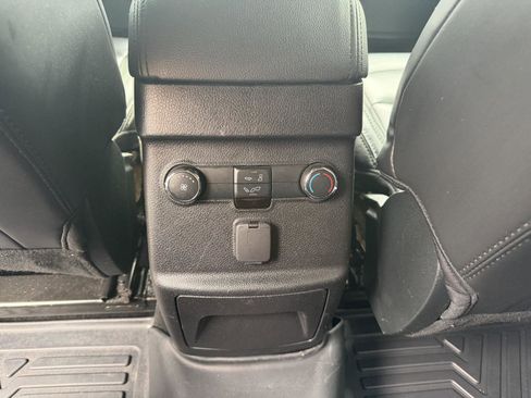 Used 2019 Ford Explorer XLT w/ Equipment Group 202A image 20