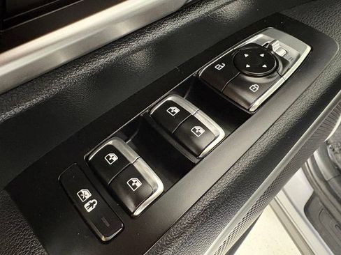 Used 2025 Kia Telluride S AWD/4WD image 21