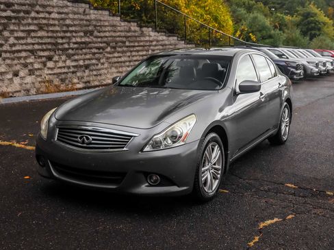 Used 2013 INFINITI G37 x w/ Premium Pkg image 10