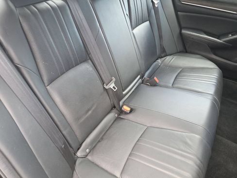 Used 2021 Honda Accord Touring image 32