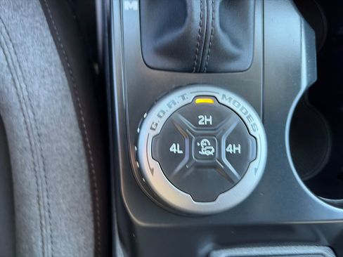 Used 2025 Ford Bronco Big Bend image 24