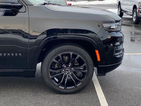 Used 2023 Jeep Grand Wagoneer Series II w/ Quick Order Packagew 28T image 9