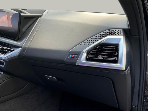 Used 2024 BMW XM AWD/4WD image 38