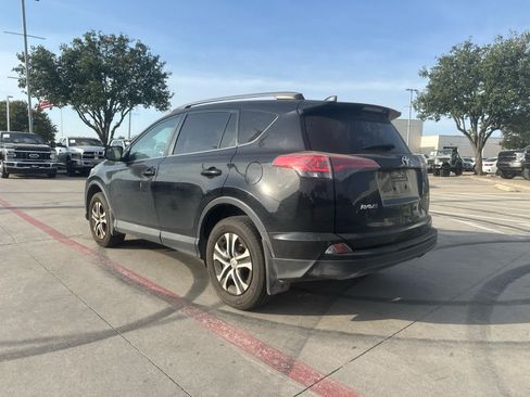 Used 2018 Toyota RAV4 LE w/ All Weather Liner Package FWD image 2