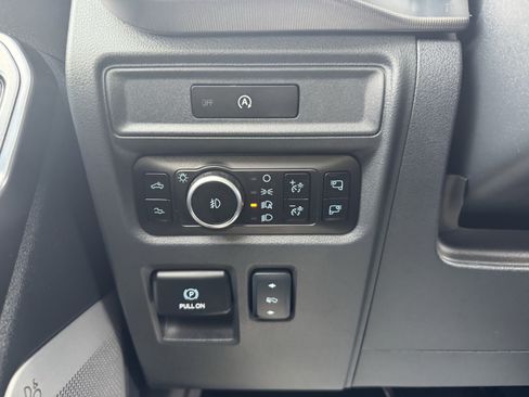Certified 2025 Ford F150 Raptor AWD/4WD image 17