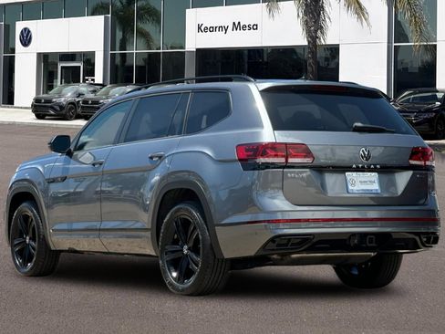 Used 2023 Volkswagen Atlas SEL R-Line AWD/4WD image 6