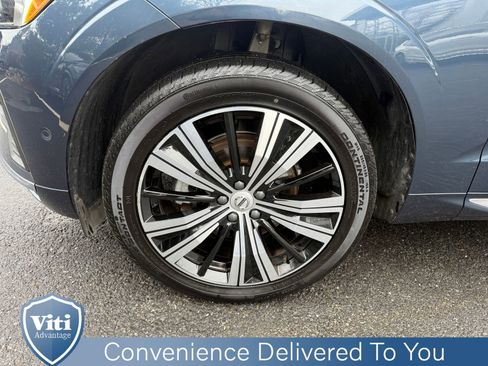 Certified 2023 Volvo XC60 B5 Plus AWD/4WD image 12