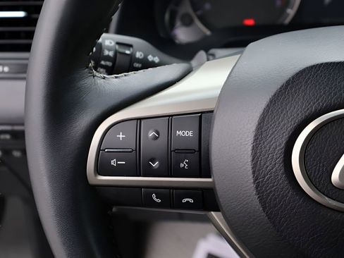 Used 2019 Lexus RX 350 AWD w/ Navigation Package image 29