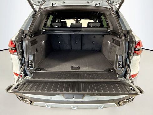 New 2026 BMW X5 xDrive40i w/ M Sport Package image 28