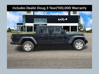 Used 2023 Jeep Gladiator Sport AWD/4WD video 1