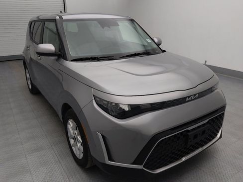 Used 2025 Kia Soul LX w/ LX Technology Package image 13