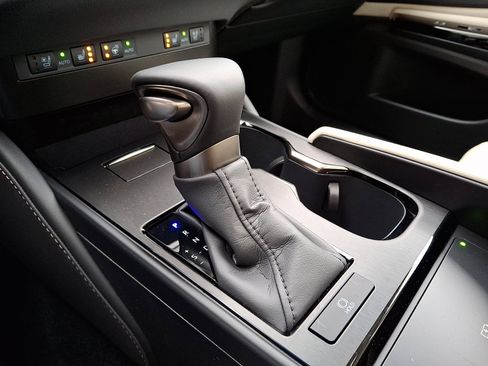 New 2025 Lexus ES 350 Premium image 11