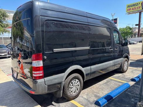 Used 2013 Mercedes-Benz Sprinter 2500 image 7