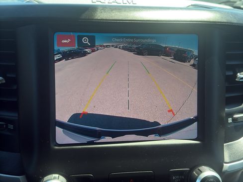 Used 2022 RAM 1500 Big Horn AWD/4WD image 19