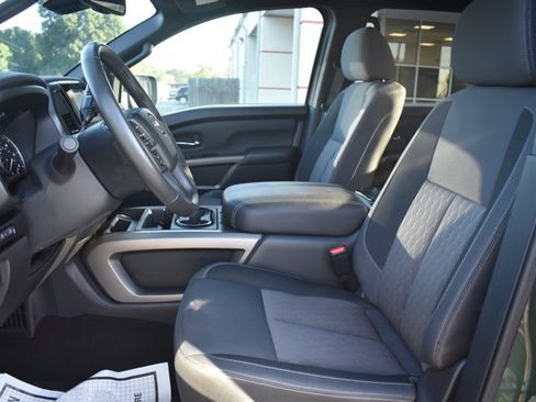 Used 2024 Nissan Titan SV w/ SV Bronze Edition Package RWD image 15