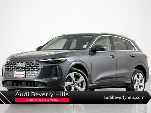 Used 2025 Audi Q5 Premium Plus w/ Premium Plus AWD/4WD image 1
