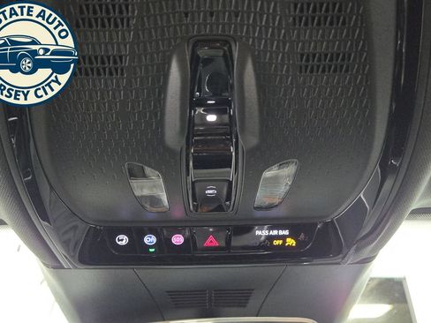 Used 2024 Cadillac Lyriq Tech w/ Driver Assist Package AWD/4WD image 21