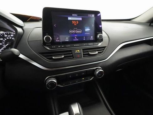 Used 2022 Nissan Altima 2.5 SV image 15