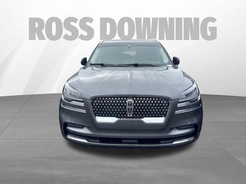Used 2023 Lincoln Aviator Reserve AWD/4WD image 2