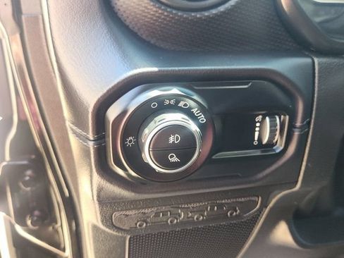 Used 2026 Jeep Gladiator Mojave AWD/4WD image 23