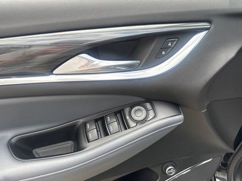 Certified 2023 Buick Enclave Essence w/ Experience Buick Package AWD/4WD image 17