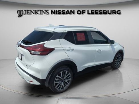 Certified 2023 Nissan Kicks SV FWD image 6