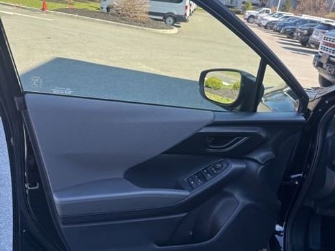 Used 2024 Subaru Crosstrek 2.0i Premium image 15