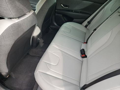 New 2026 Hyundai Elantra Limited FWD image 20