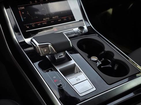 New 2026 Audi Q8 Premium Plus image 24