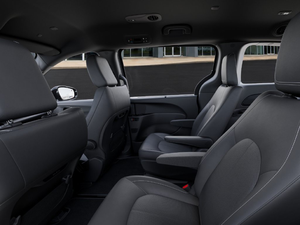 New 2026 Chrysler Pacifica Select FWD image 23