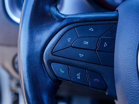 Used 2019 Dodge Charger SXT w/ Blacktop Package image 25