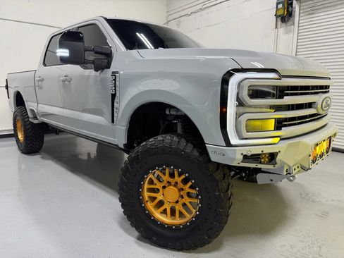 Used 2025 Ford F250 Platinum image 30