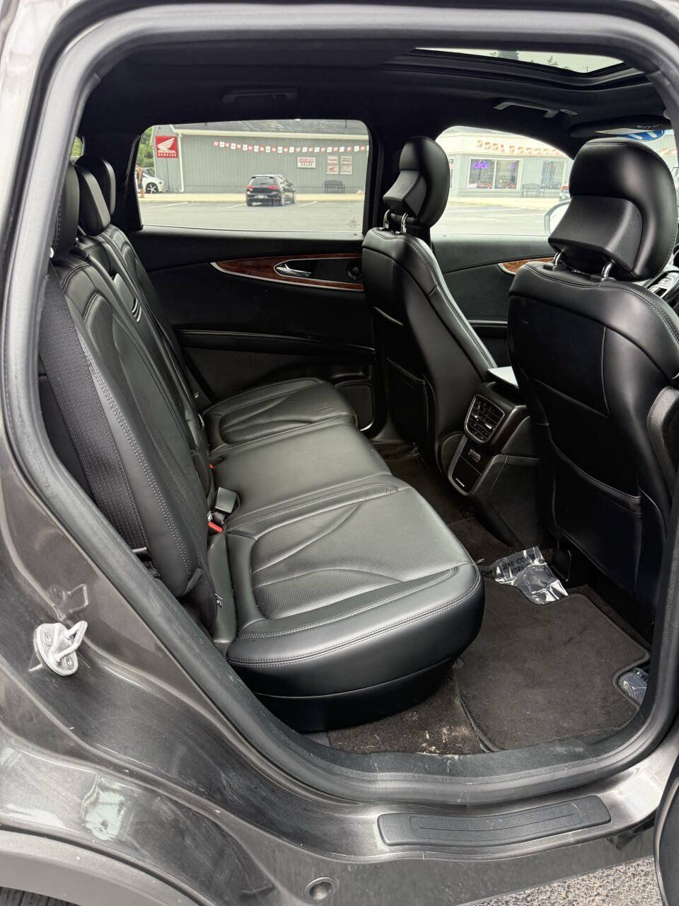 Used 2019 Lincoln Nautilus Reserve AWD/4WD image 13